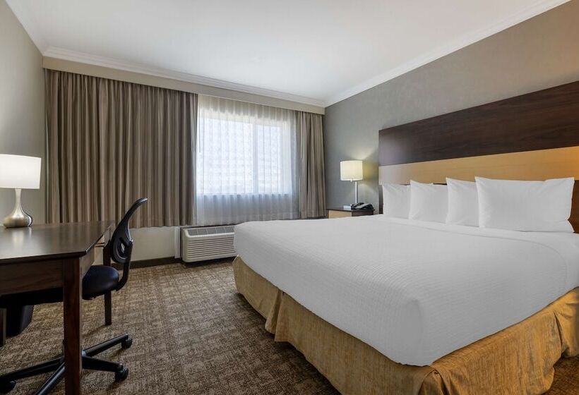 בית מלון כפרי Best Western Los Angeles Worldport