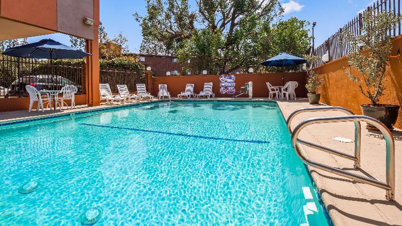 בית מלון כפרי Best Western Los Angeles Worldport