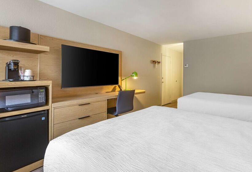 בית מלון כפרי Best Western Plus Butte Plaza Inn