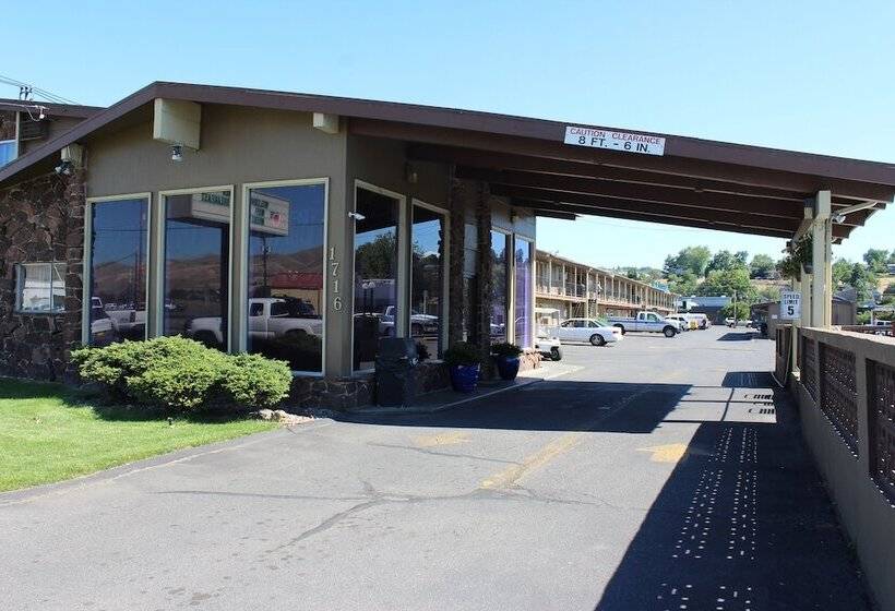 فندق Cedars Inn Lewiston