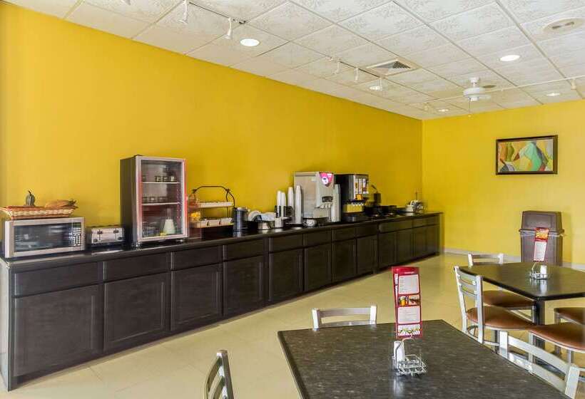 هتل Clarion Inn Near Mcallen Airport
