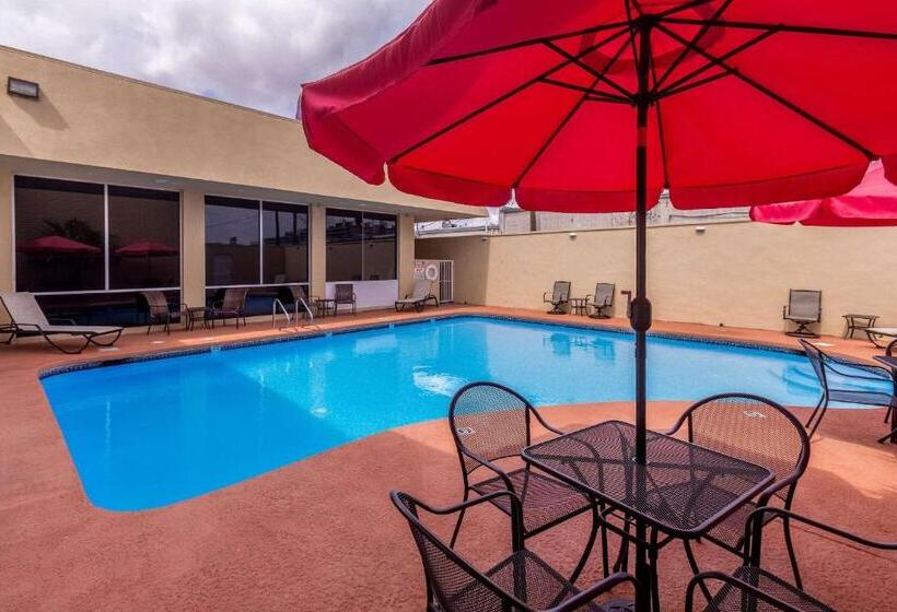هتل Clarion Inn Near Mcallen Airport