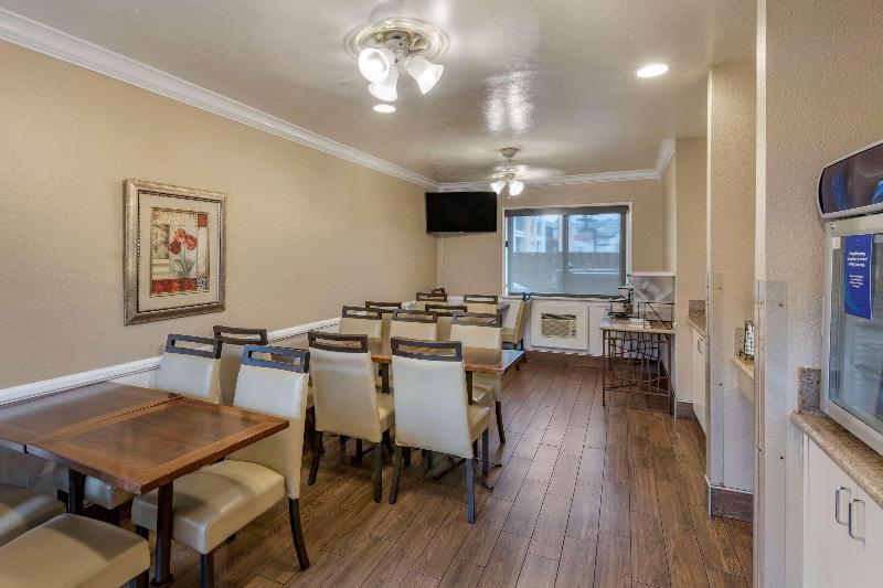 هتل Comfort Inn San Diego Airport At The Harbor