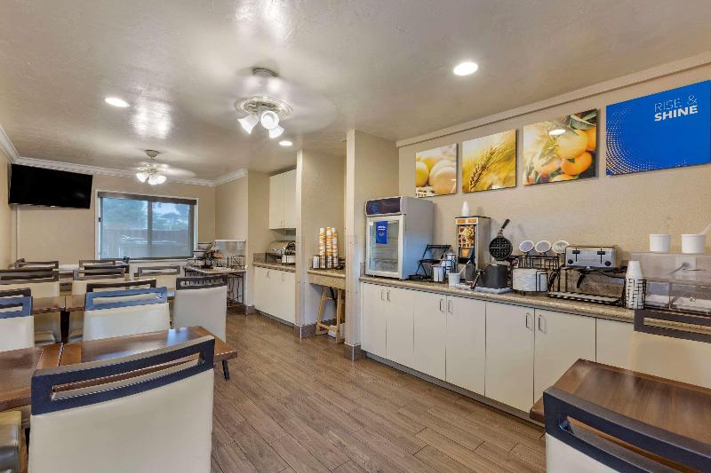 هتل Comfort Inn San Diego Airport At The Harbor