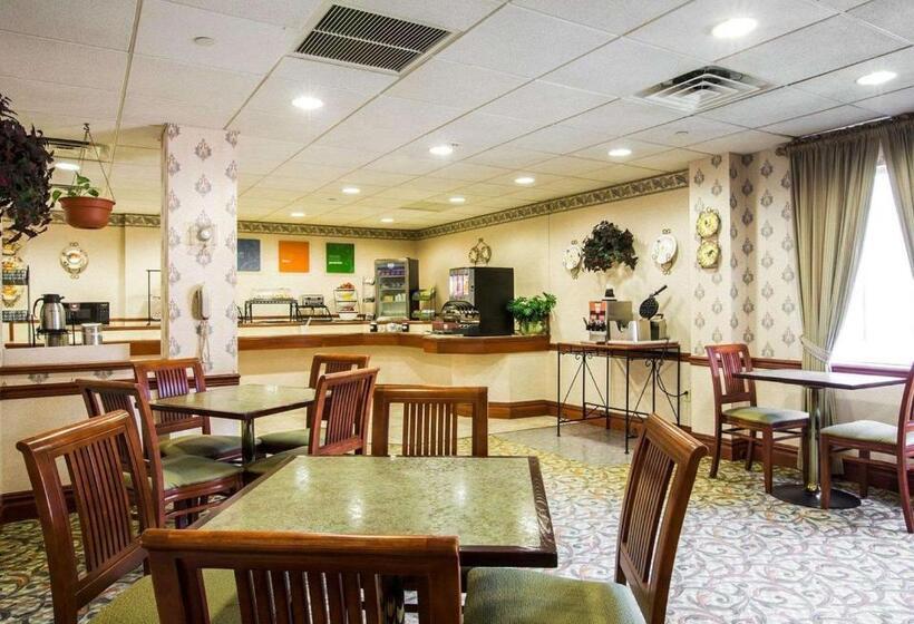 فندق Comfort Inn & Suites
