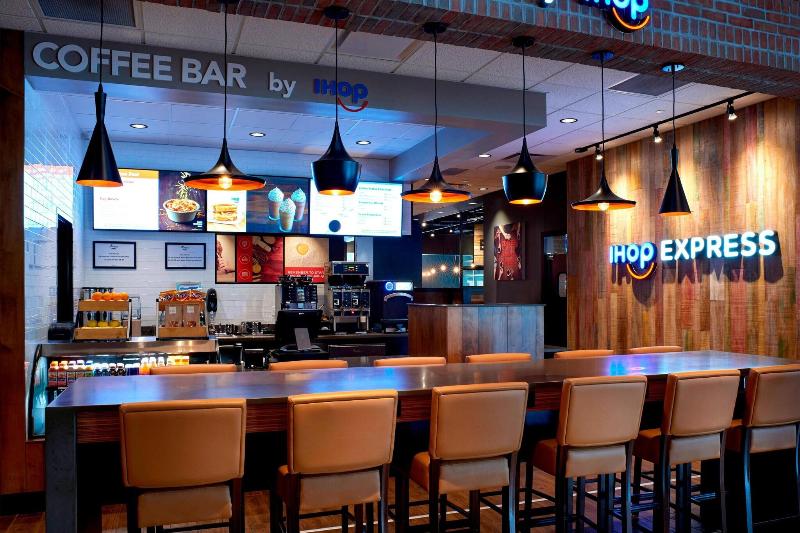 هتل Courtyard By Marriott Detroit Downtown