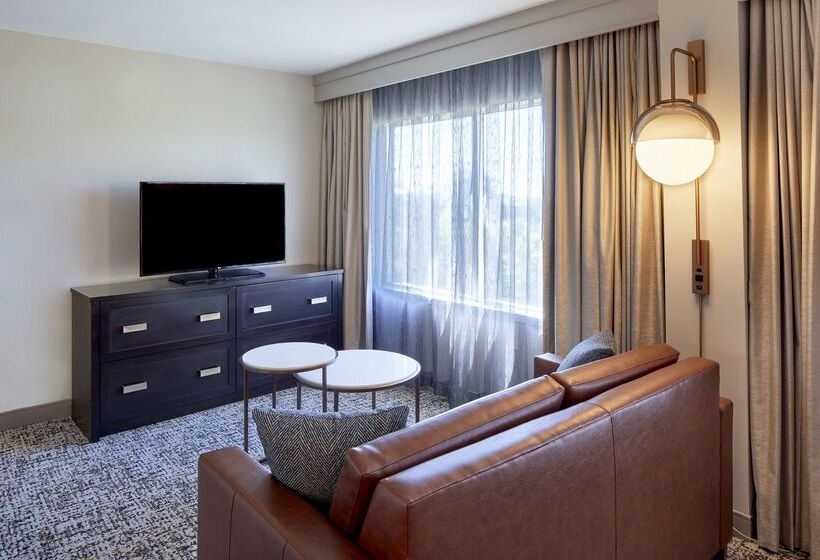 فندق Doubletree By Hilton Atlanta   Roswell