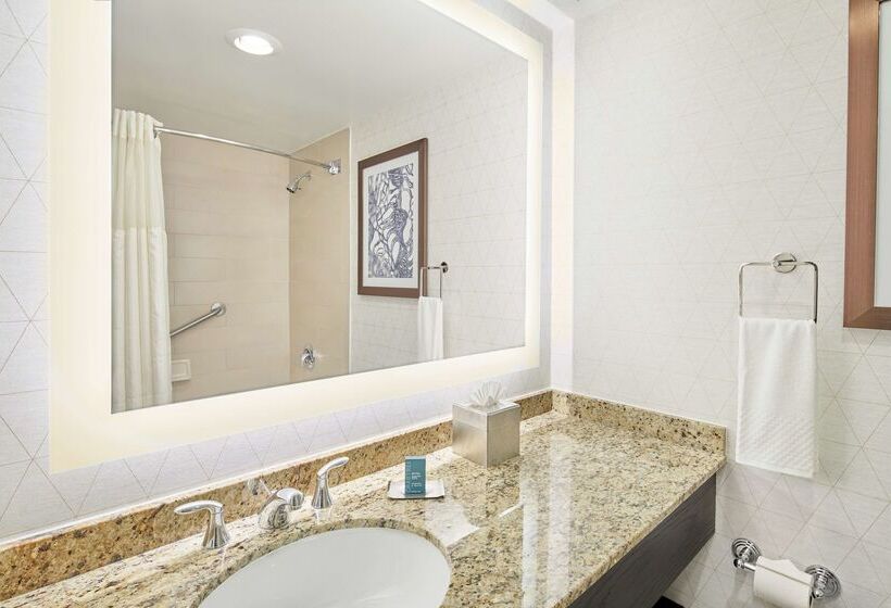 فندق Doubletree By Hilton Atlanta   Roswell