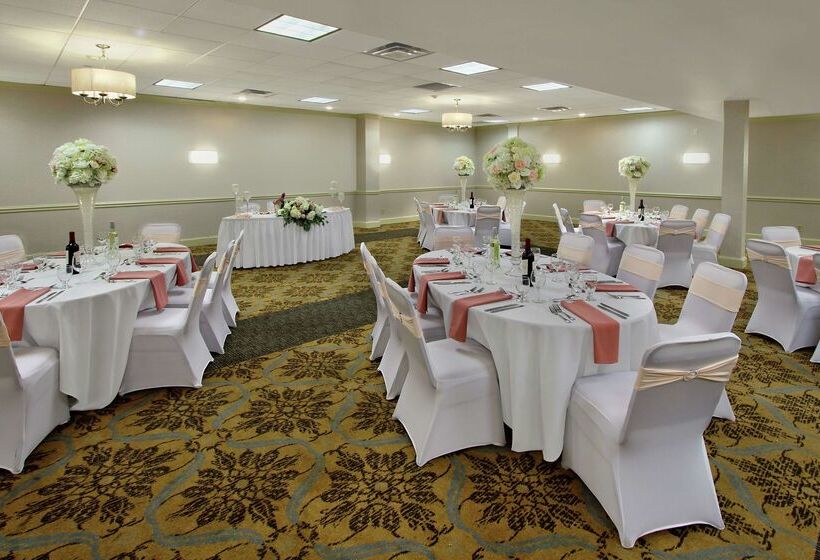 בית מלון כפרי Doubletree By Hilton  Mahwah