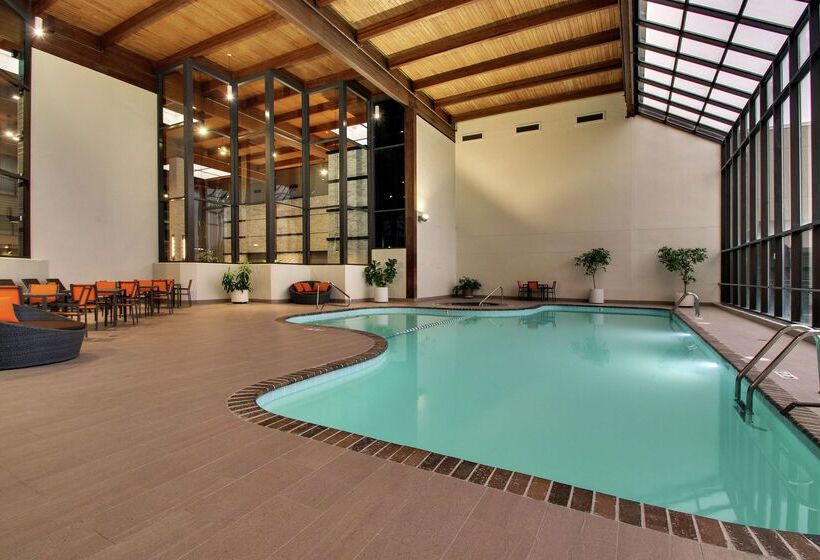 ホテル Doubletree By Hilton Mt. Vernon