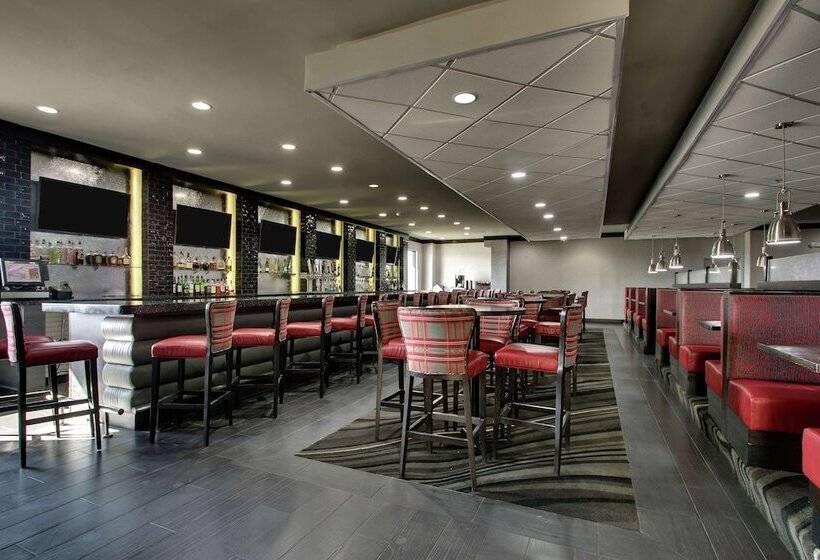 호텔 Doubletree By Hilton Mt. Vernon