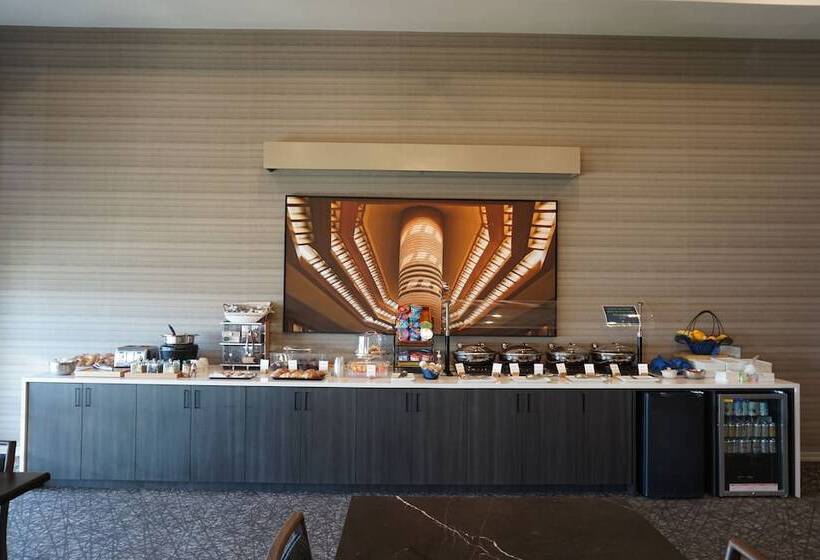 Doubletree By Hilton Hotel Racine Harbourwalk