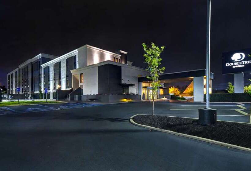 هتل Doubletree By Hilton St. Louis Airport