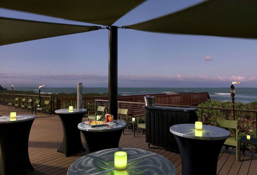 هتل Doubletree Suites By Hilton Melbourne Beach Oceanfront