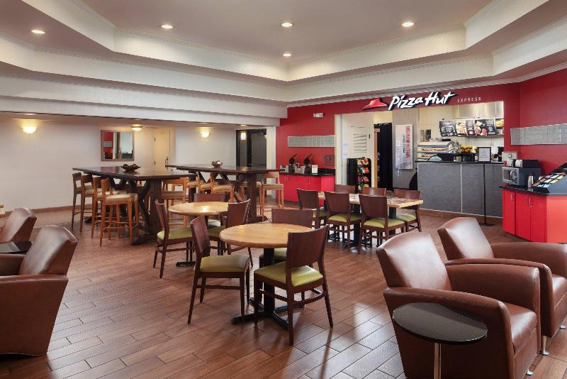 בית מלון כפרי Fairfield By Marriott Anaheim Resort