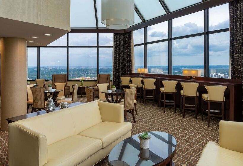 هتل Hilton Alexandria Mark Center