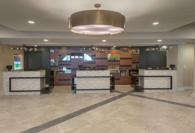 هتل Hilton Birmingham Downtown At Uab