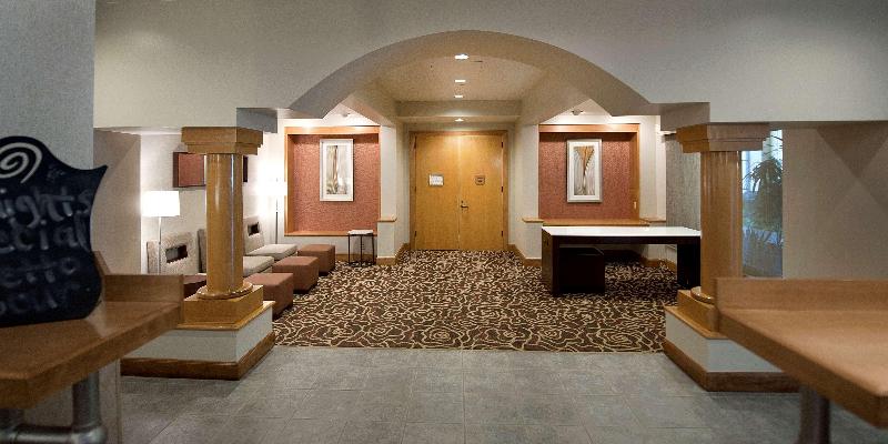 فندق Hilton Boca Raton Suites