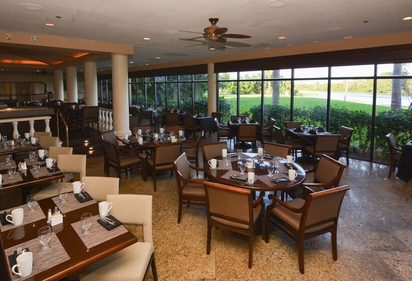 فندق Hilton Palm Beach Pbi