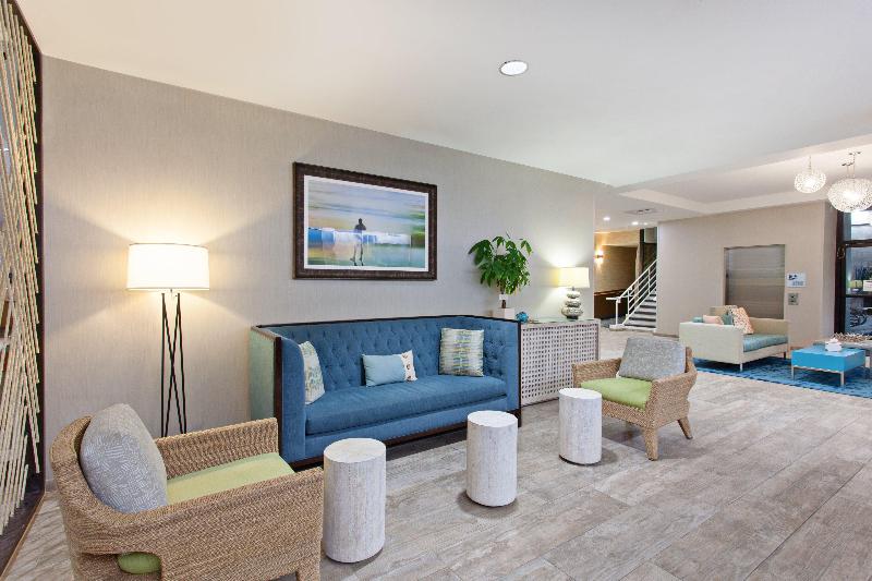 فندق Holiday Inn Express Newport Beach, An Ihg