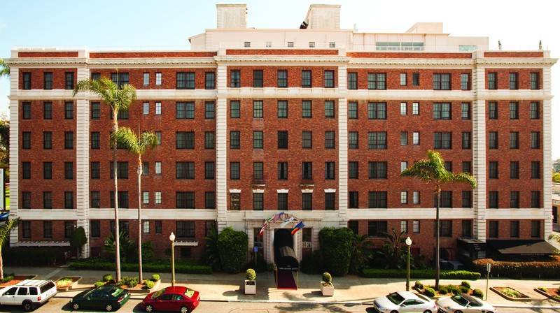 هتل Inn At The Park