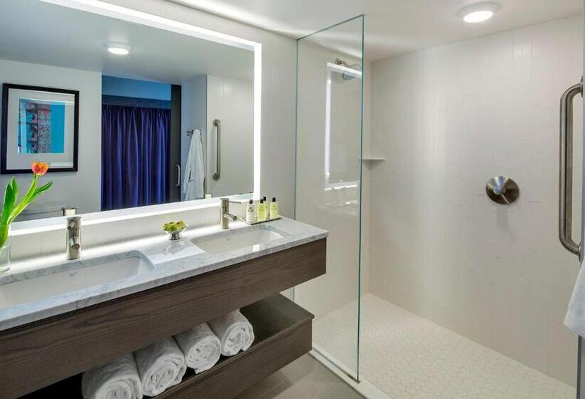 هتل Intercontinental St. Paul Riverfront, An Ihg