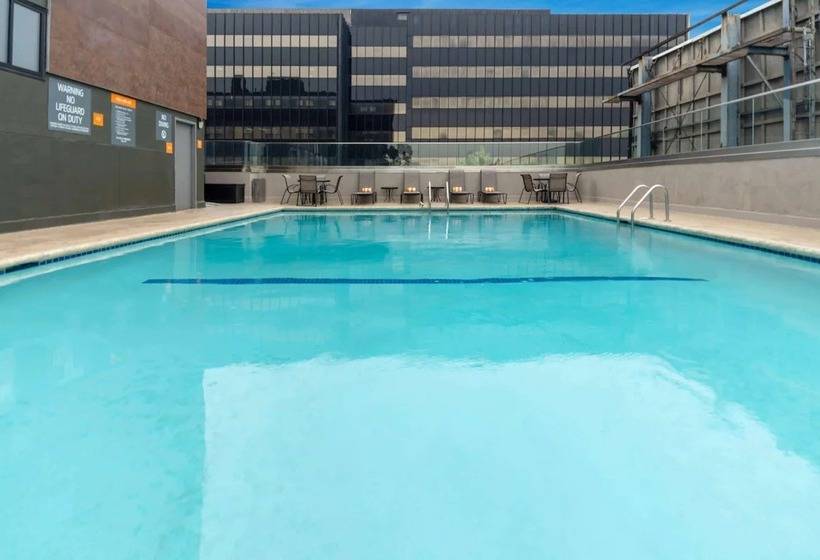 בית מלון כפרי Hilton Garden Inn Los Angeles Airport