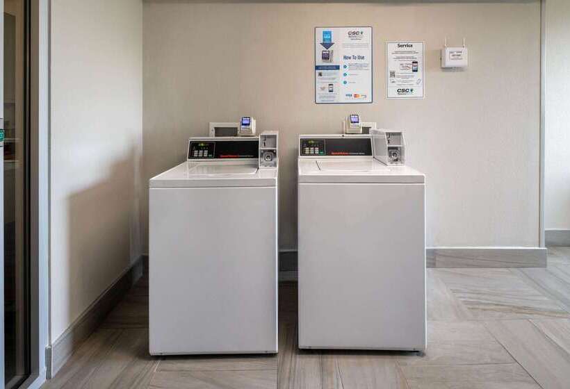 בית מלון כפרי Hilton Garden Inn Los Angeles Airport