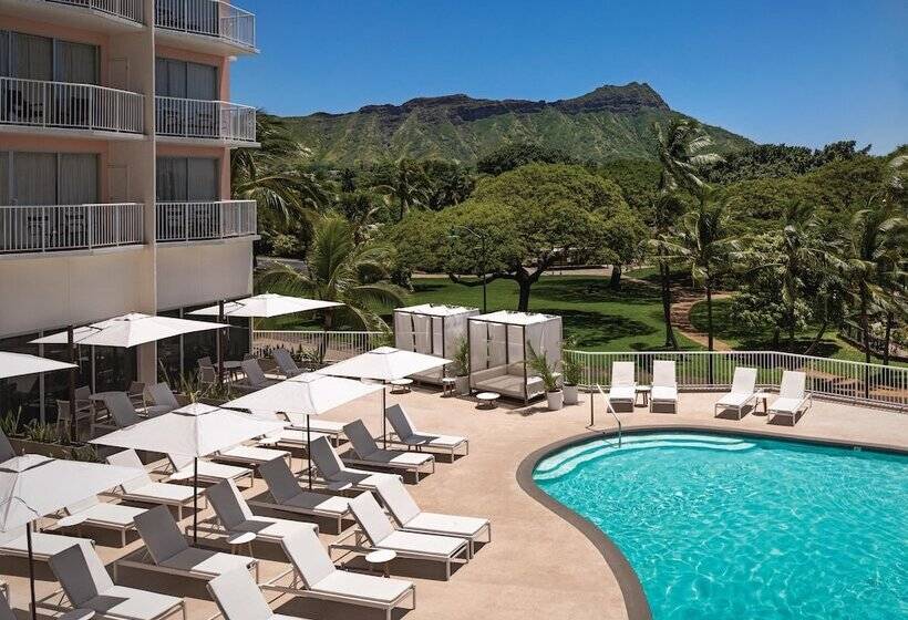 בית מלון כפרי Park Shore Waikiki