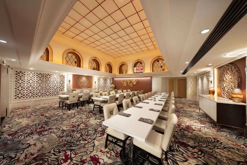 هتل Peppermill Resort Spa Casino