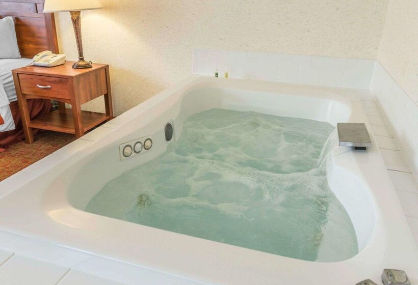 فندق Quality Inn Royle
