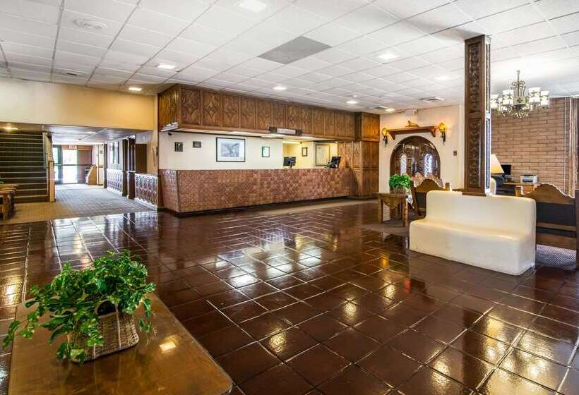 هتل Quality Inn