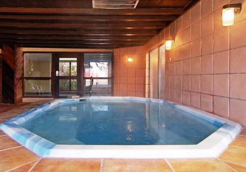 هتل Quality Inn