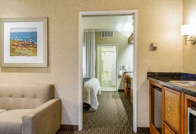 בית מלון כפרי Quality Suites Downtown San Luis Obispo