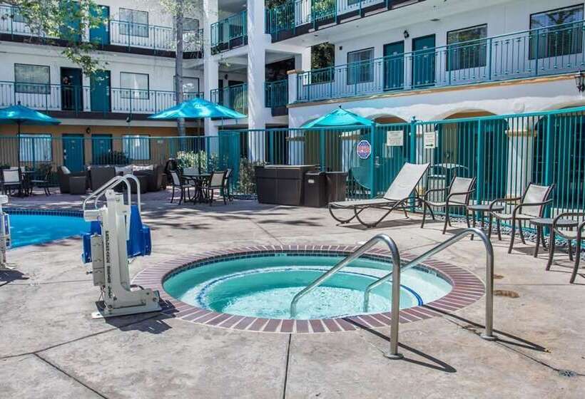 בית מלון כפרי Quality Suites Downtown San Luis Obispo