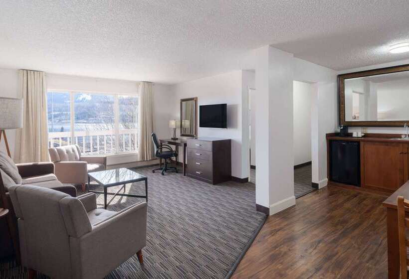 فندق Ramada By Wyndham Juneau