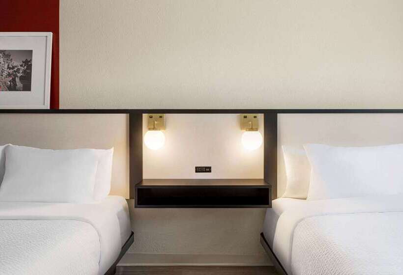 هتل Ramada By Wyndham Allentown Bethlehem