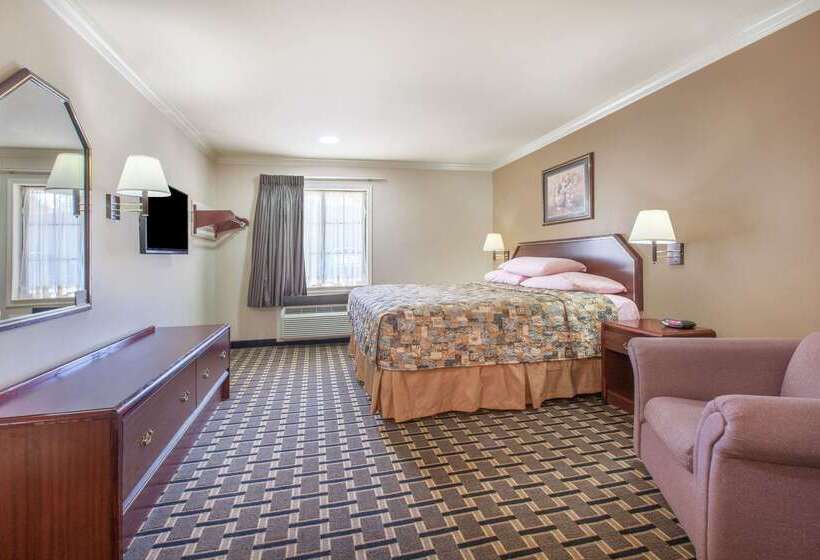 هتل Super 8 By Wyndham Tyler Tx