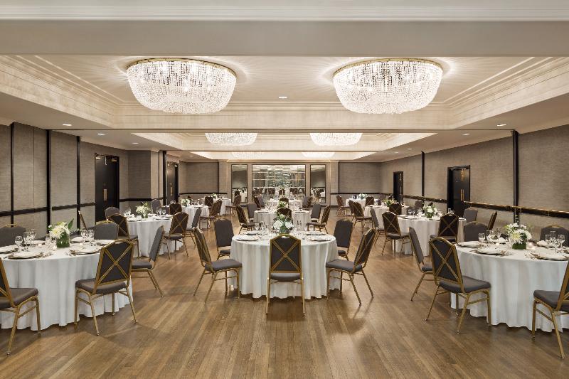 هتل The Admiral, Downtown Historic District