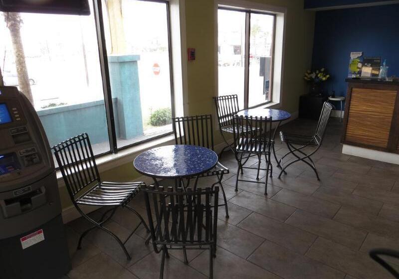 מוטל South Padre Island Lodge