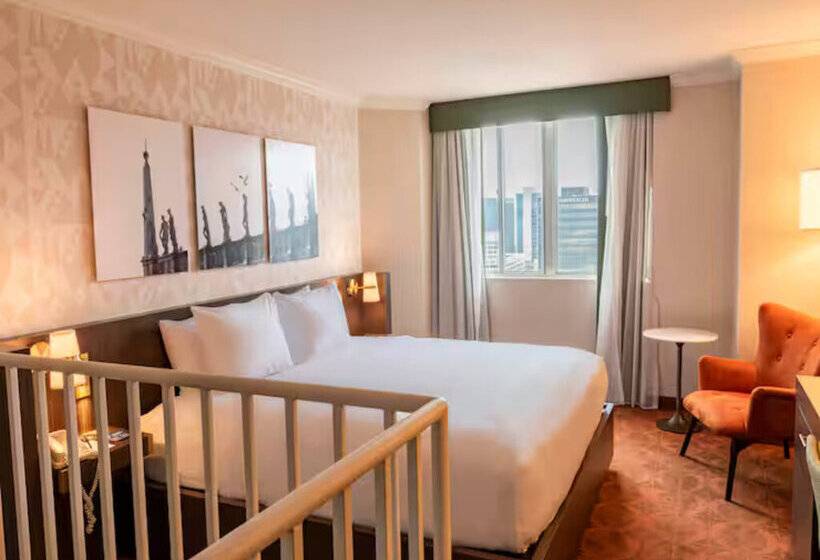 هتل Courtyard by Marriott San Diego Downtown Little Italy