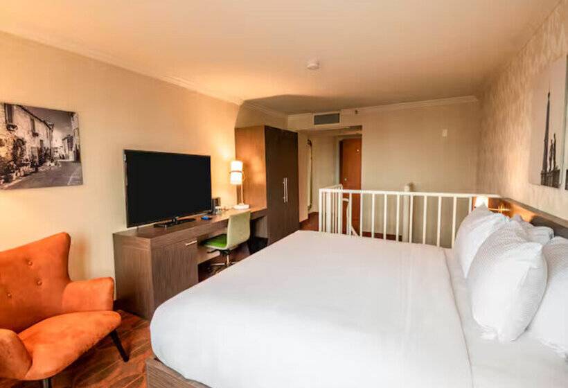 هتل Courtyard by Marriott San Diego Downtown Little Italy