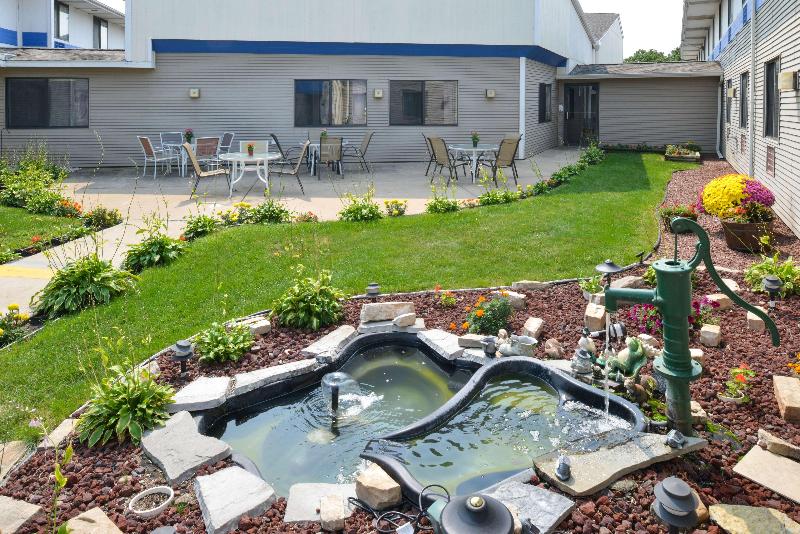 هتل Americas Best Value Inn La Crosse