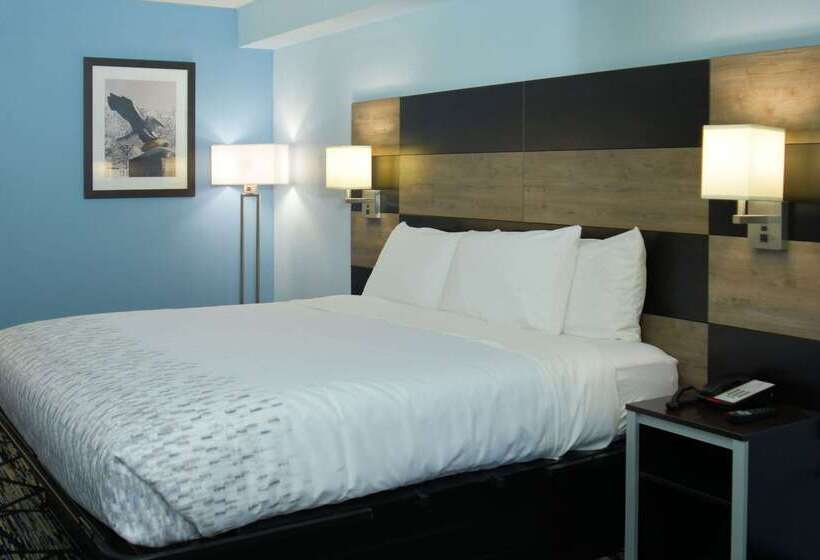 فندق Clarion Pointe Jacksonville Near Camp Lejeune