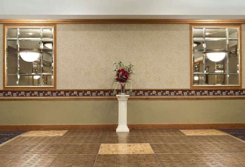 בית מלון כפרי Days Inn By Wyndham Rock Falls