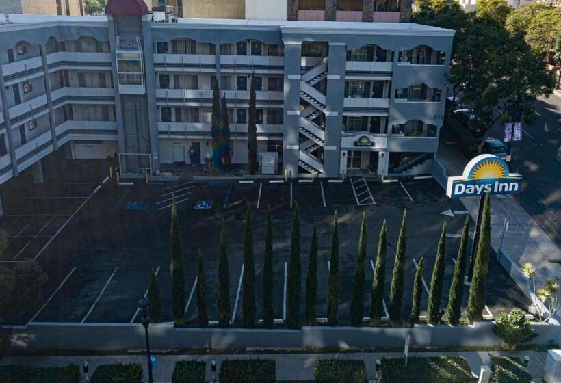 هتل Days Inn By Wyndham San Diego/downtown/convention Center