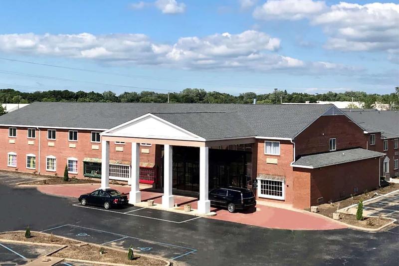 هتل Days Inn By Wyndham Sandusky Cedar Point