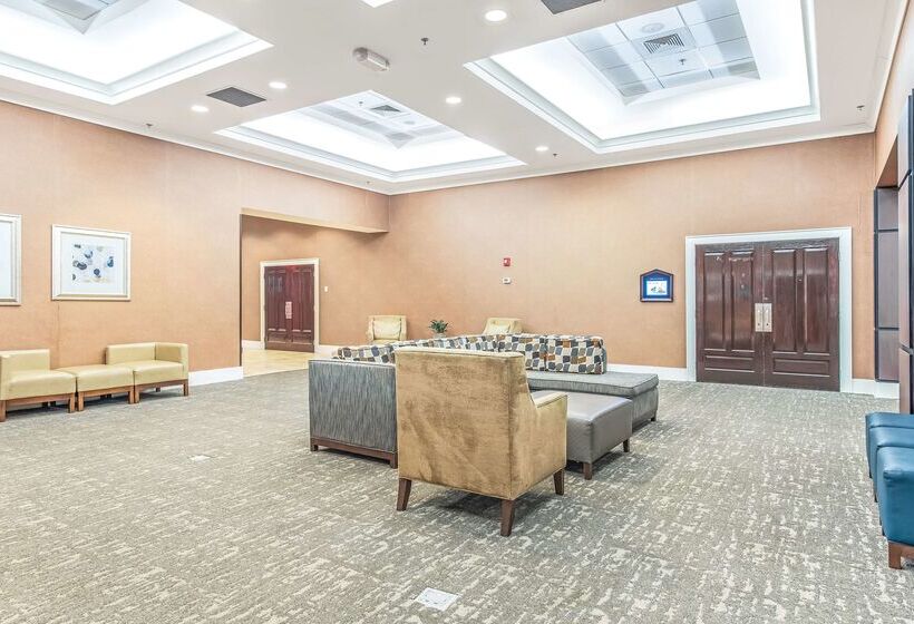 هتل Doubletree By Hilton Columbus