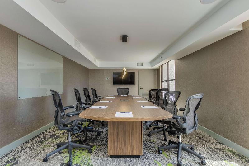 فندق Doubletree By Hilton Phoenix Chandler