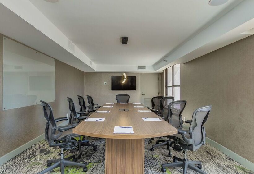 فندق Doubletree By Hilton Phoenix Chandler